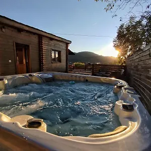 Appartement Le Jacuzzi Et Détente 4 étoiles, Bagnères-de-Bigorre